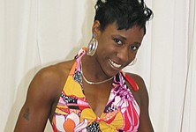 Diva Devine Creamed on Her Pubic Hair